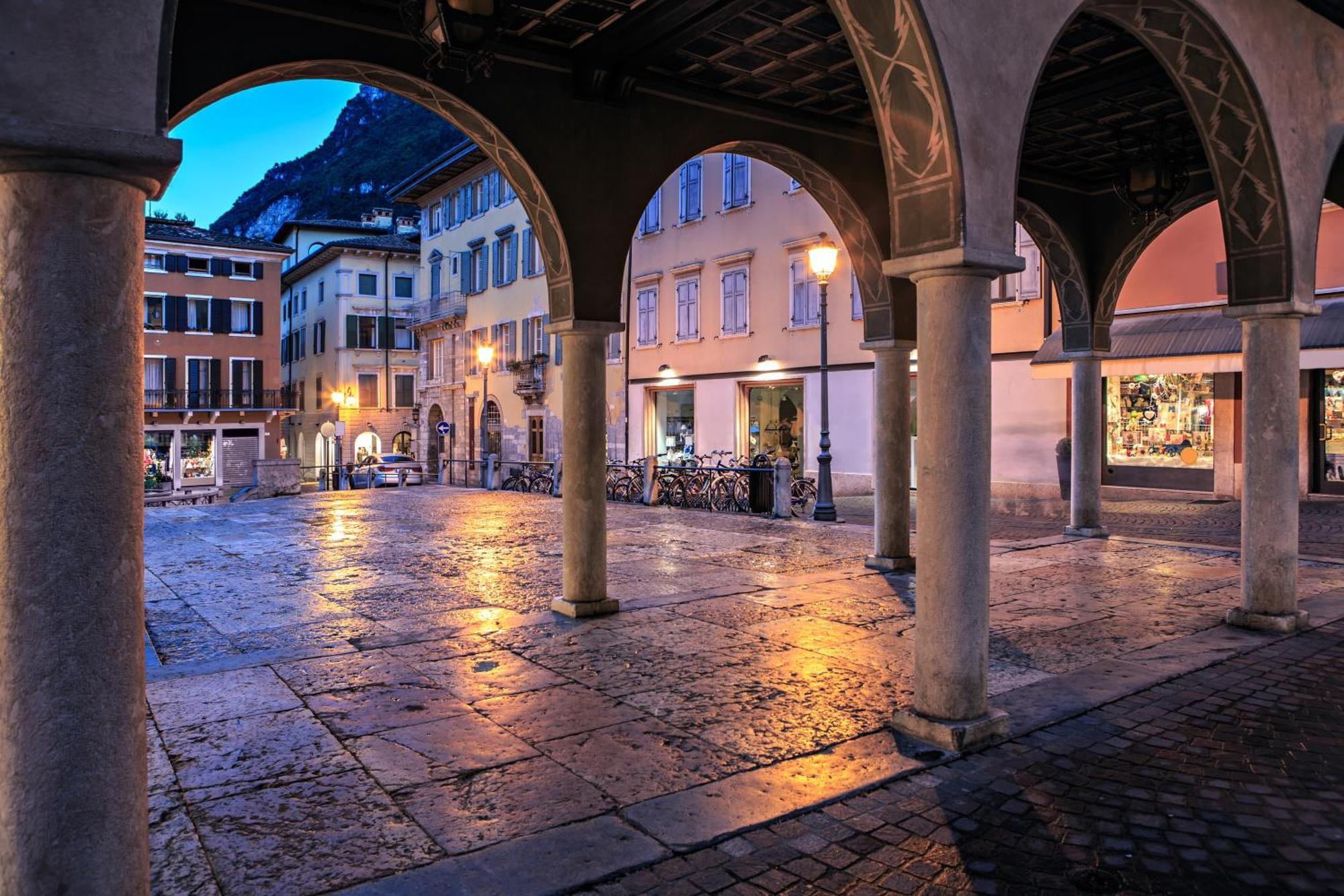 Residenza Lago D'Argento - Happy Rentals Riva del Garda Eksteriør bilde