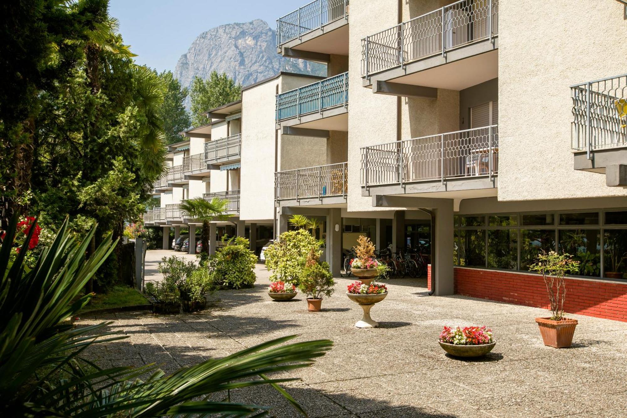 Residenza Lago D'Argento - Happy Rentals Riva del Garda Eksteriør bilde